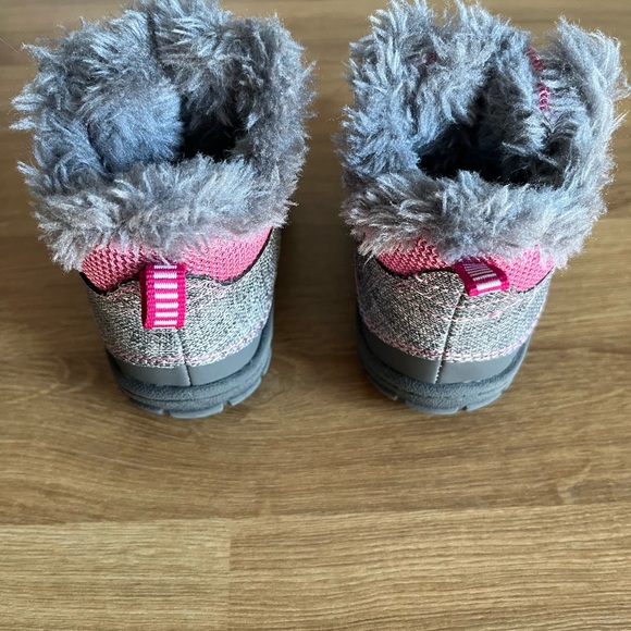Garanimals Baby Girl Boot | Gray and Pink | Like New - Picture 4 of 4